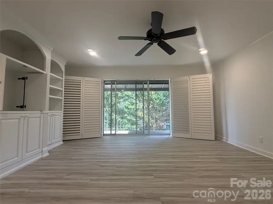 1323 Queens Road, Charlotte, NC 28207 - #2