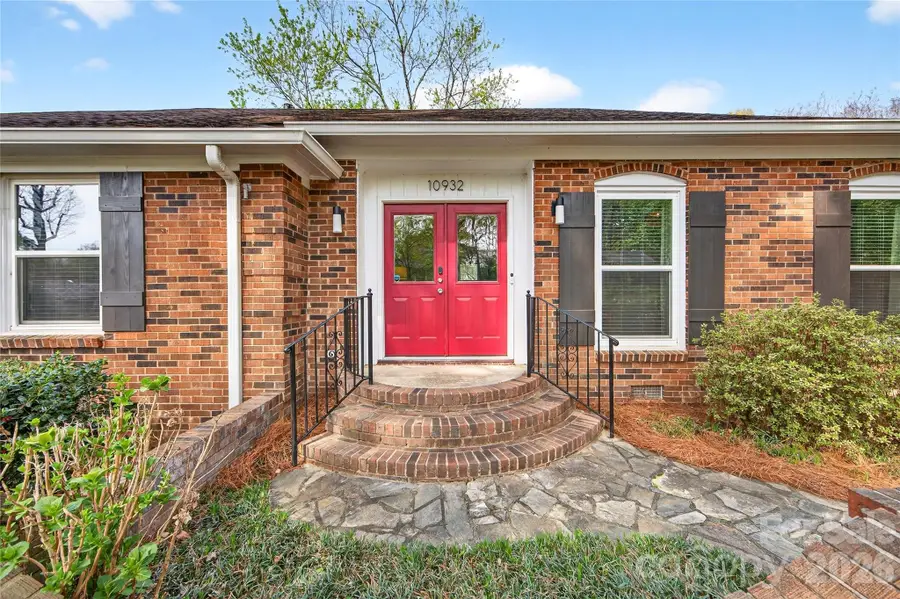 10932 Blue Heron Drive, Charlotte, NC 28226 - #3
