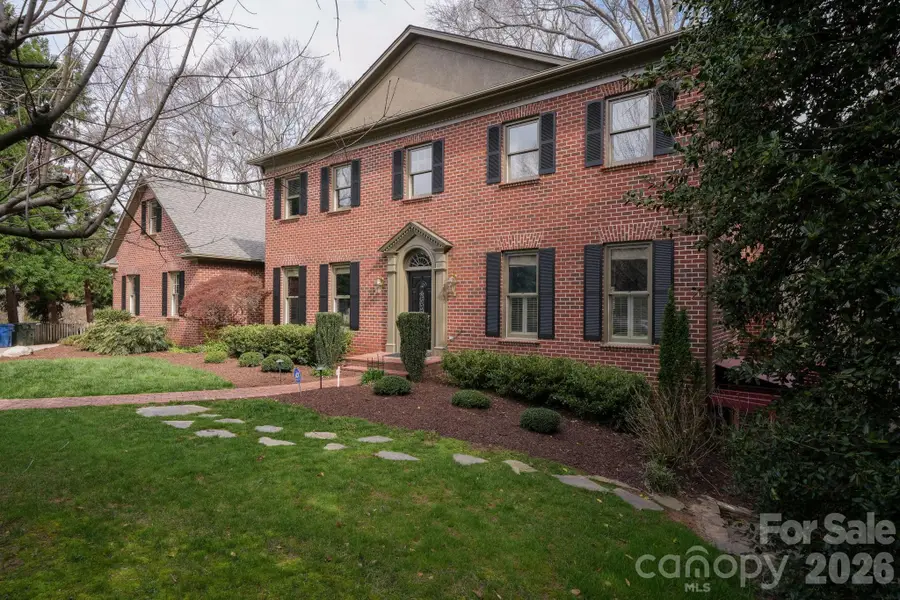 550 20th Avenue Court Nw, Hickory, NC 28601 - #2