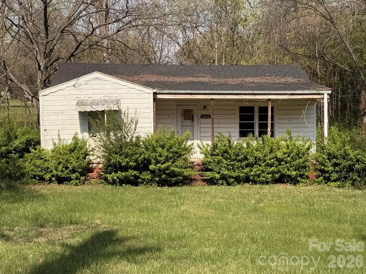 212 Mendota Avenue, Lexington, NC 27292 - #1