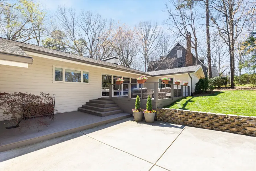 6 Pine Knoll Drive, Lake Wylie, SC 29710 - #2