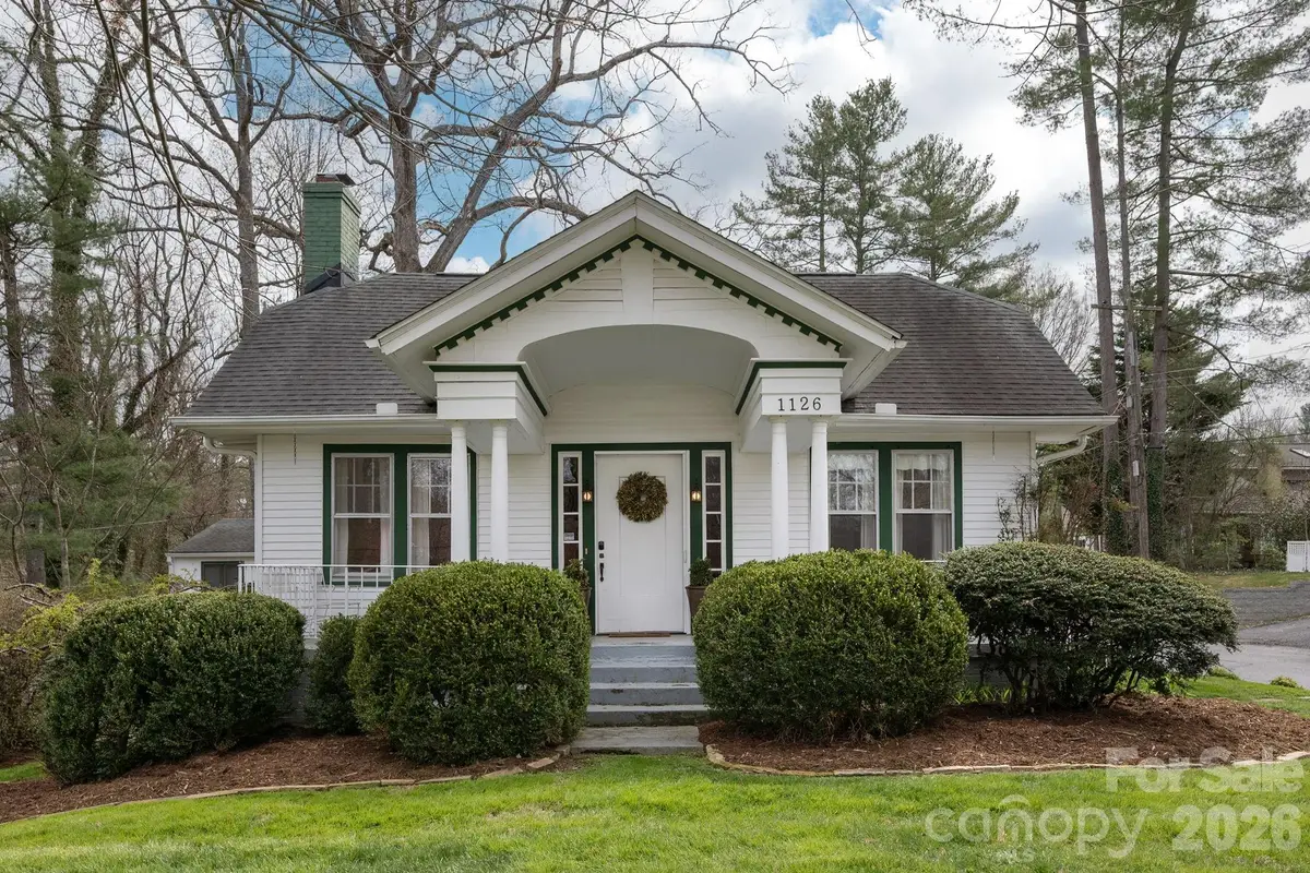 1126 4th Avenue W, Hendersonville, NC 28739 - #1
