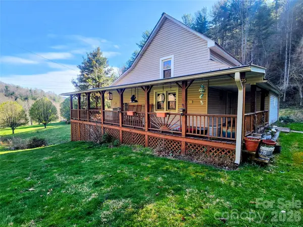 1025 Chandler Cove Road, Marshall, NC 28753