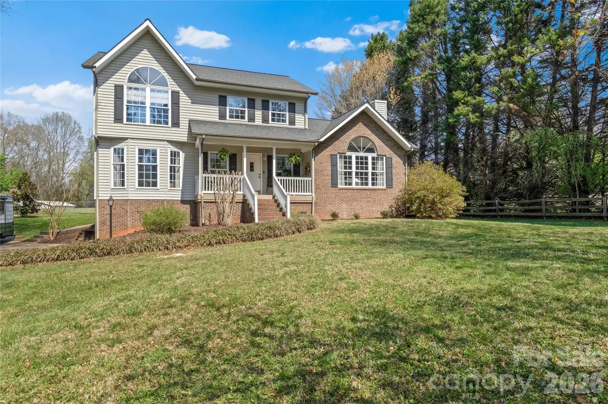 763 Country Club Extension, Wilkesboro, NC 28697 - #1