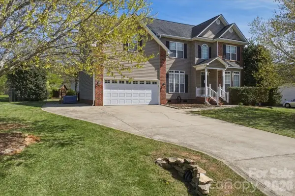 1505 Forest Pointe Lane, Gastonia, NC 28056