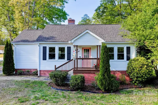 37 Oak Drive Sw, Concord, NC 28027