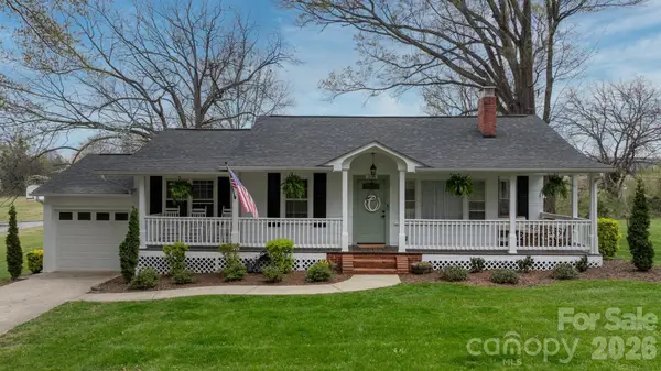 208 S 1st Avenue, Maiden, NC 28650