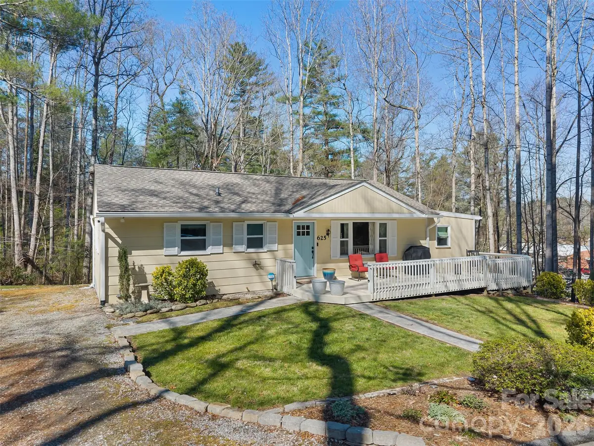 625 Lenox Place, Hendersonville, NC 28739 - #1
