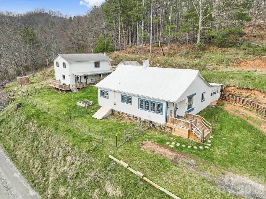 138 Robert Phillips Road, Bakersville, NC 28705 - #3