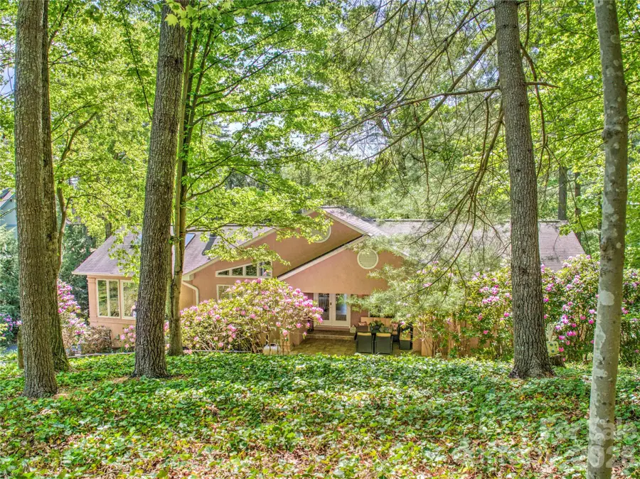200 Robinhood Road, Asheville, NC 28804 - #2