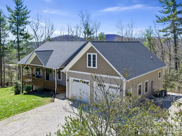 111 Wipprecht Drive, Spruce Pine, NC 28777