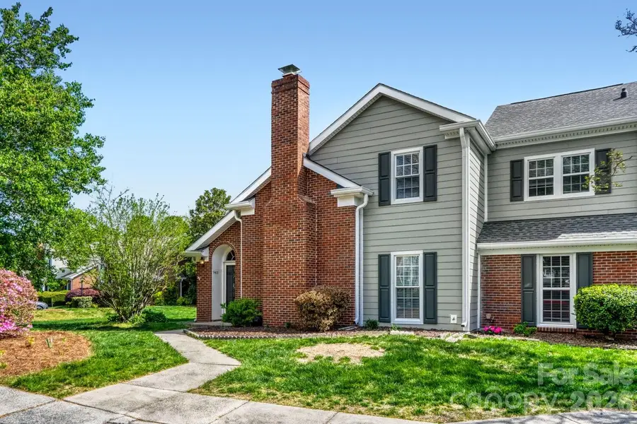 9411 Kings Falls Drive, Charlotte, NC 28210 - #2