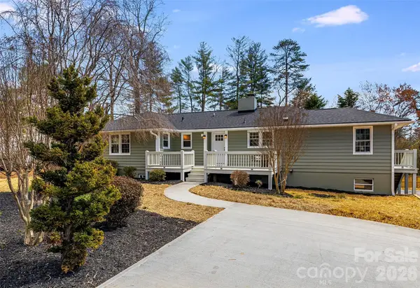 107 Balsam Road, Hendersonville, NC 28792