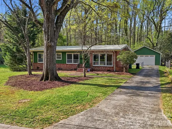 3718 Country Club Drive, Charlotte, NC 28205