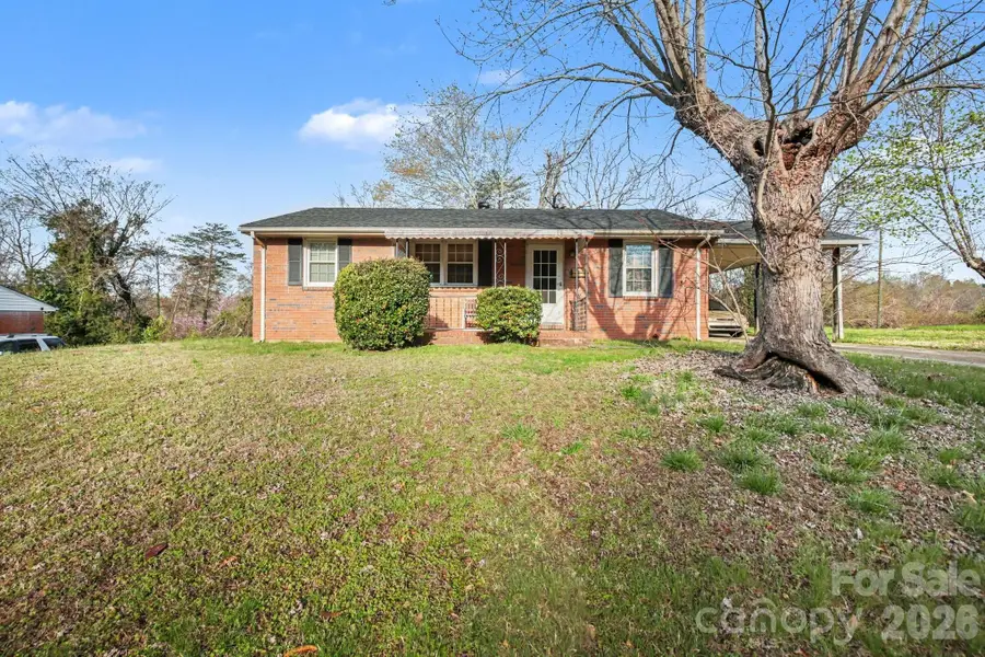 2712 Rosemary Drive, Winston Salem, NC 27105 - #2