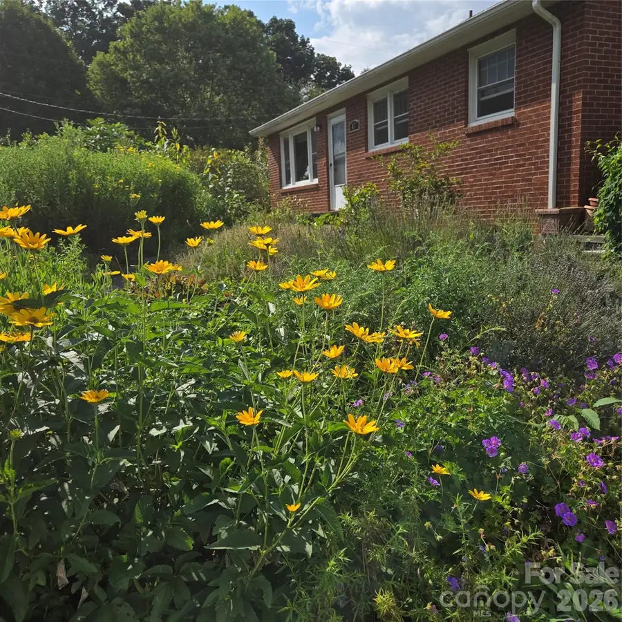 437 Onteora Boulevard, Asheville, NC 28803 - #2