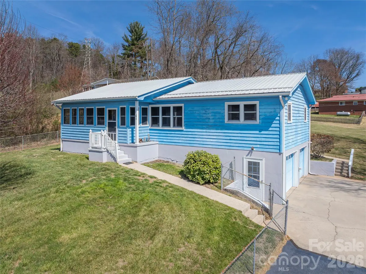 40 Warner Road, Canton, NC 28716 - #1