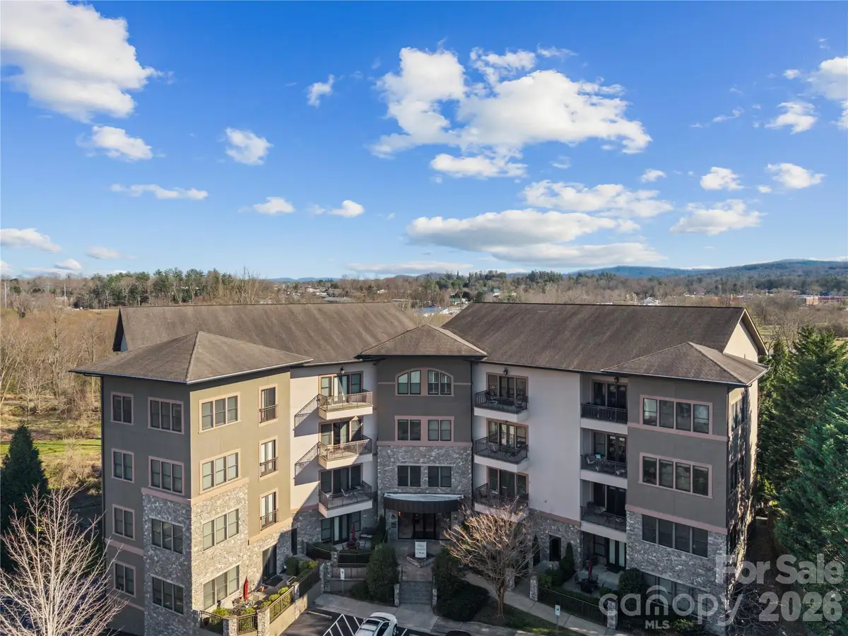 350 E Allen Street #303, Hendersonville, NC 28792 - #1