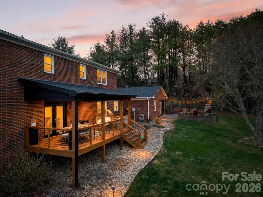 885 Beverly Circle Ne, Lenoir, NC 28645 - #2