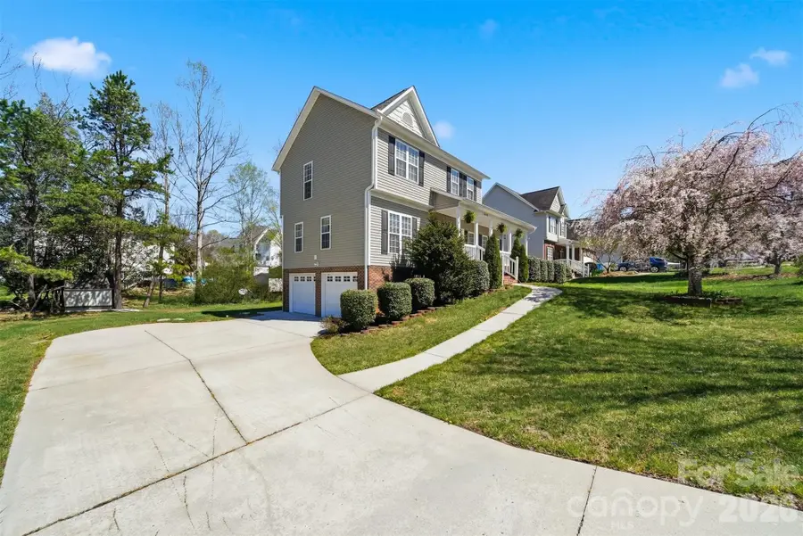 2410 27th Avenue Circle Ne, Hickory, NC 28601 - #3