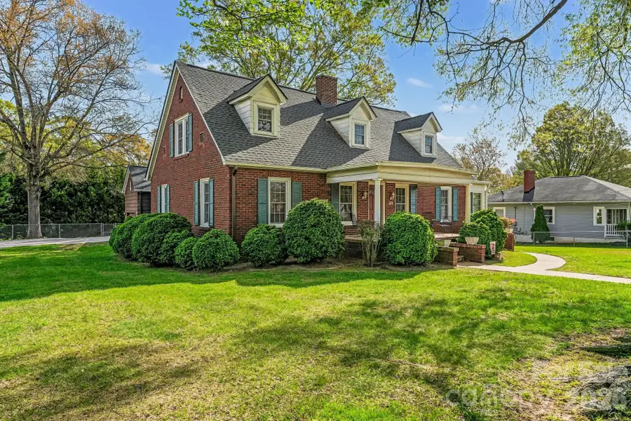 614 W Ridge Avenue, Landis, NC 28088 - #2