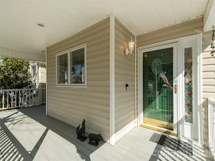 206 Black Oak Lane, Hendersonville, NC 28791 - #3