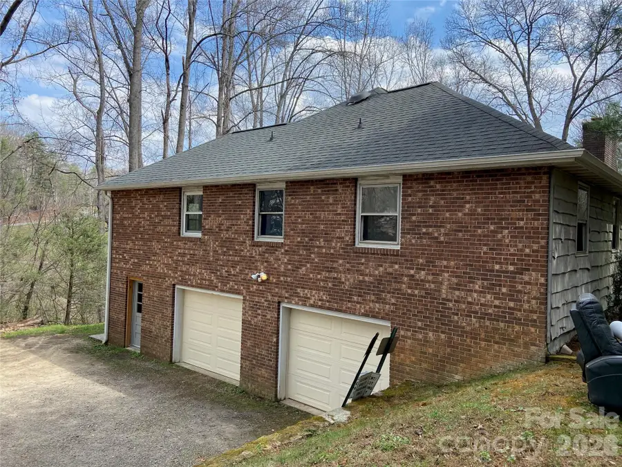 23 Old Farm School Road, Asheville, NC 28805 - #2