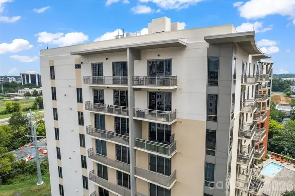 701 Royal Court #1007, Charlotte, NC 28202