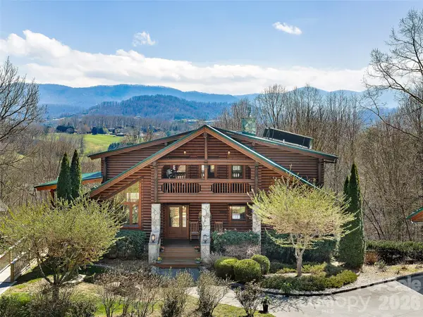 307 Sheep Pasture Road, Waynesville, NC 28785