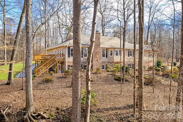 109 Normandy Avenue, Boonville, NC 27011