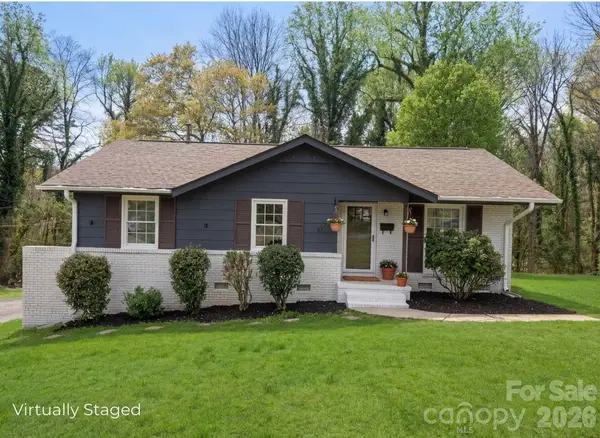 1423 Chelveston Drive, Charlotte, NC 28208