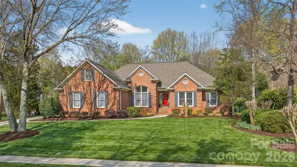 12800 Darby Chase Drive, Charlotte, NC 28277