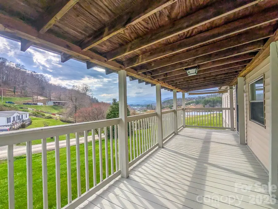 107 Mockingbird Lane, Burnsville, NC 28714 - #3