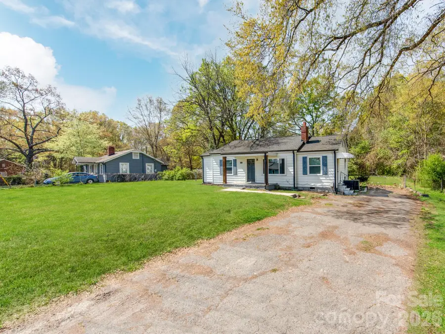 1717 W Davidson Avenue, Gastonia, NC 28052 - #3