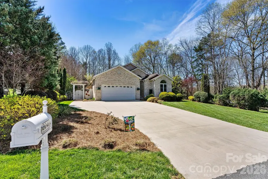 3041 Peachtree Street Extension, Claremont, NC 28610 - #3