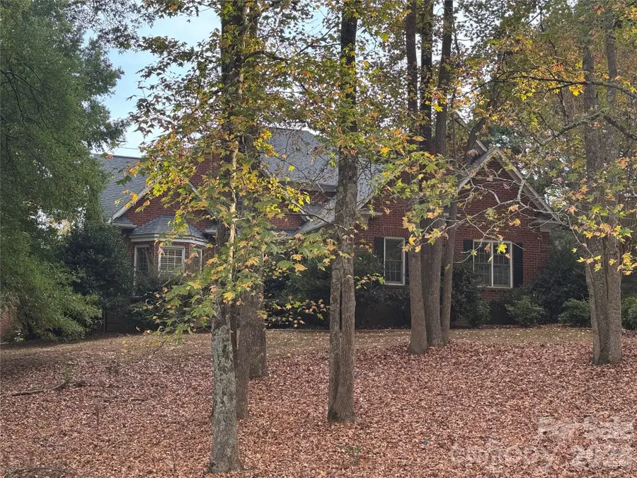 6208 Highview Road, Matthews, NC 28104 - #2