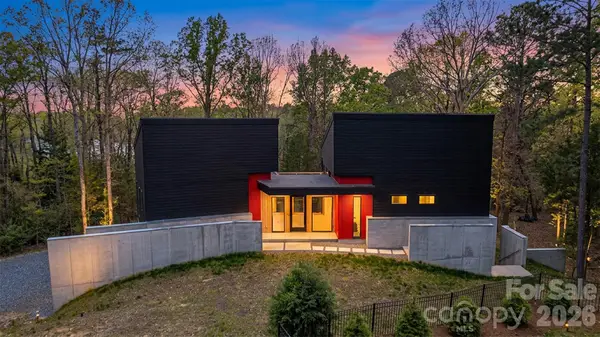 386 Squirrel Lane, Clover, SC 29710