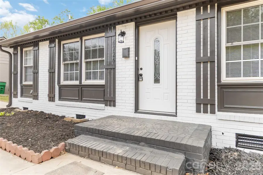 6726 Barrington Drive, Charlotte, NC 28215 - #3