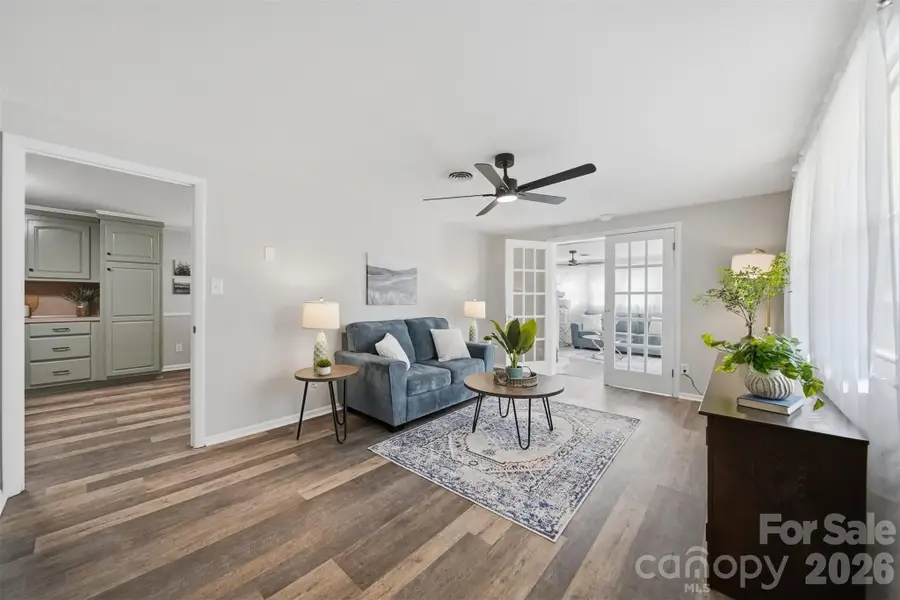 3244 25th Street Court Ne, Hickory, NC 28601 - #3