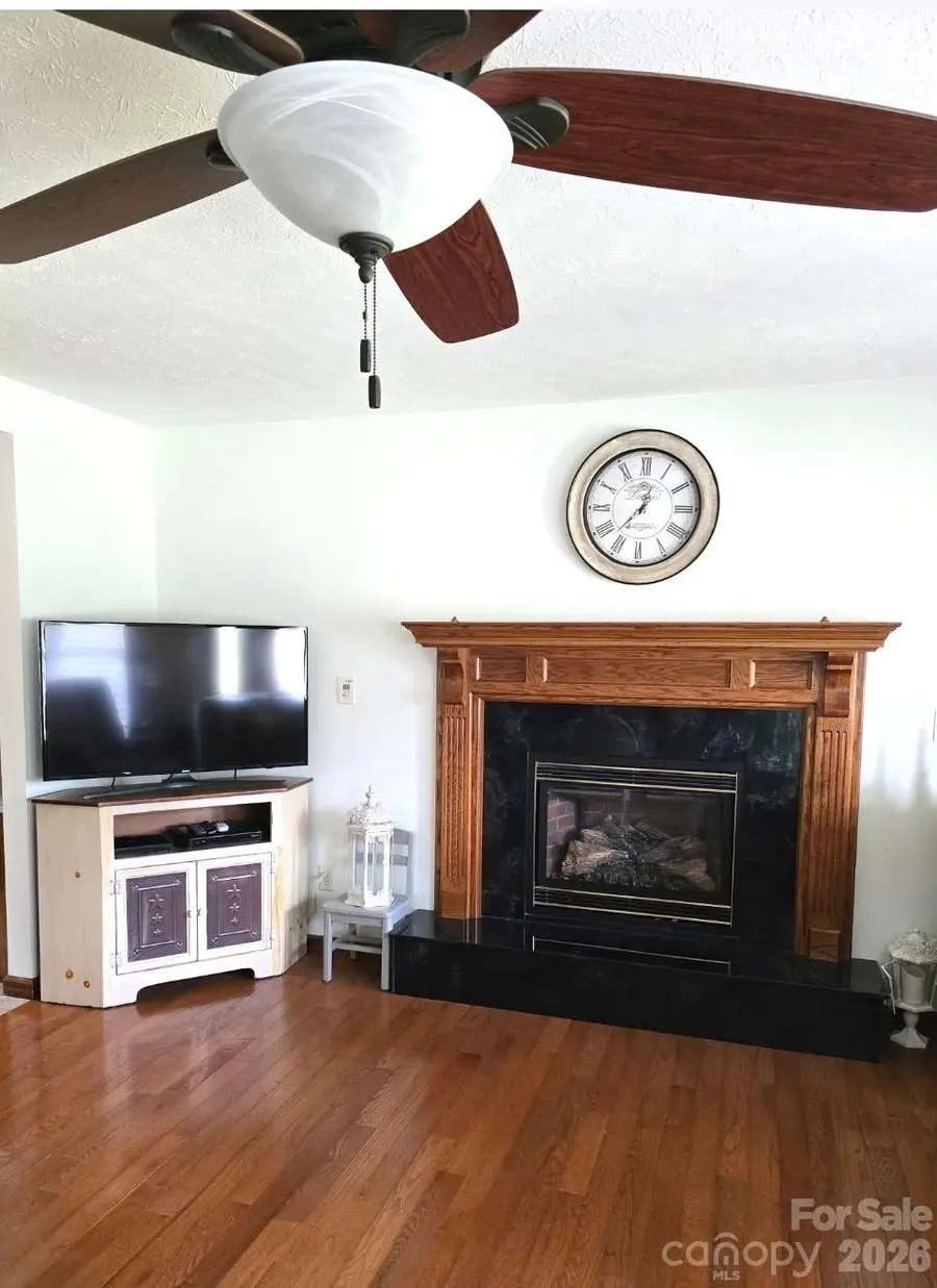 476 Jackson Loop Road, Flat Rock, NC 28731 - #2