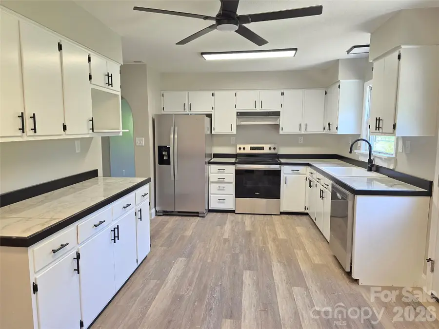 20 Mount Carmel Drive, Asheville, NC 28806 - #2