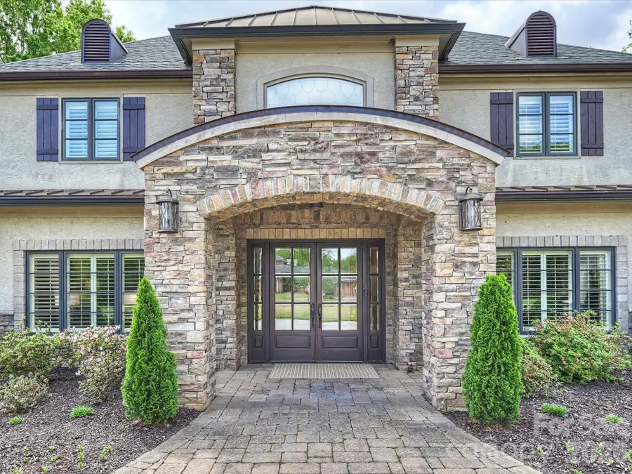 4330 Carmel Valley Road, Charlotte, NC 28226 - #3