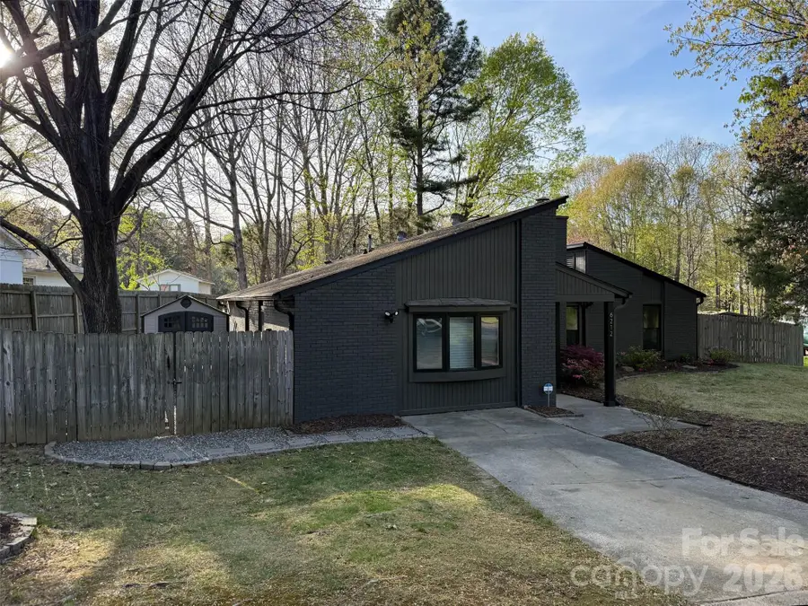 6212 Sellars Court, Charlotte, NC 28211 - #2