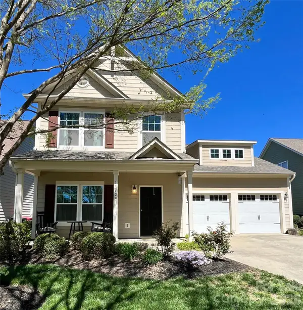 13429 Pierre Reverdy Drive, Davidson, NC 28036