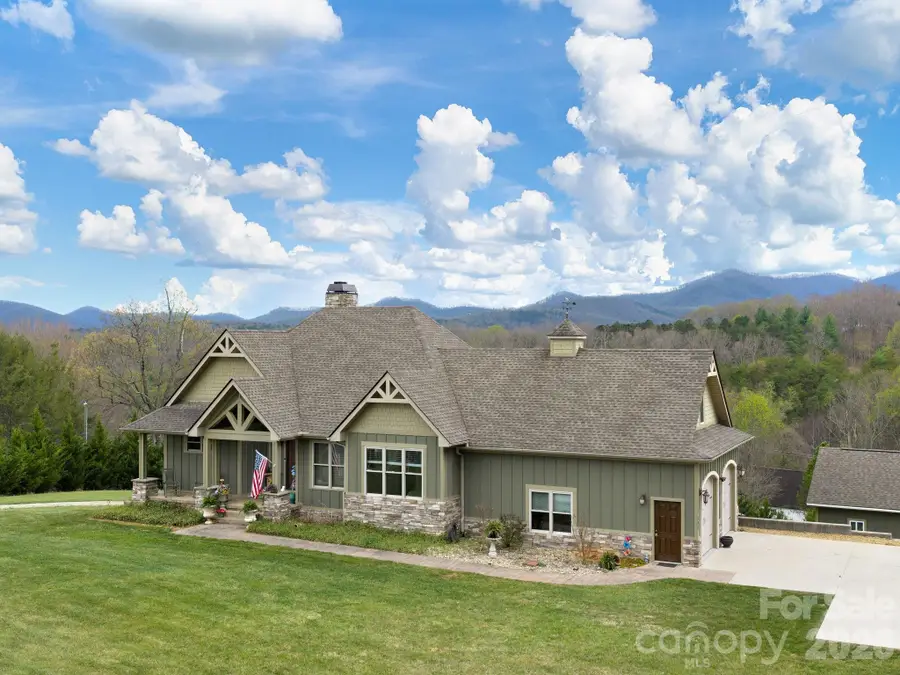193 Youngs Cove Road, Candler, NC 28715 - #3