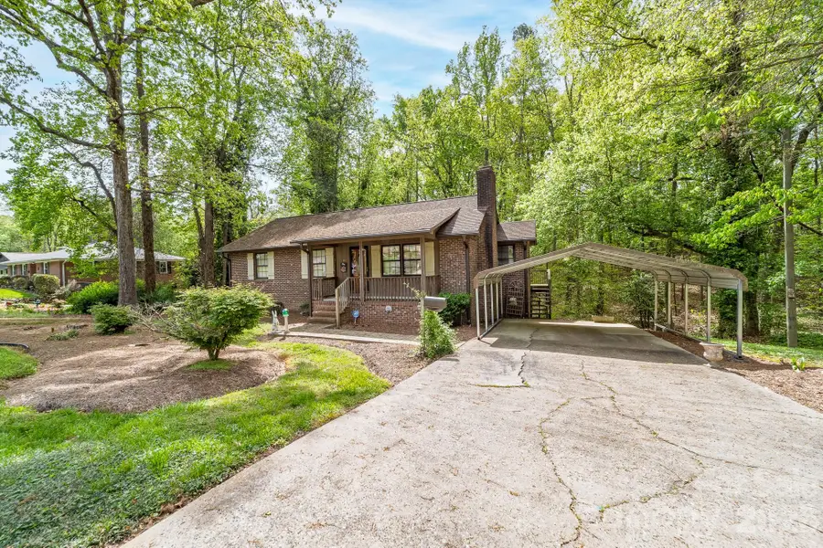 412 E Poplar Street, Stanley, NC 28164 - #3