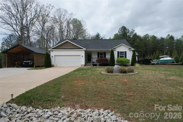 7172 Rolling Hills Drive, Sherrills Ford, NC 28673