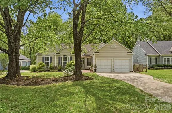 7715 Blythwood Lane, Charlotte, NC 28227