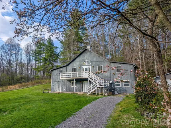 65 Happy Hollow Road, Green Mountain, NC 28740