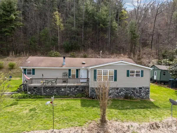 74 Chambers Road, Weaverville, NC 28787